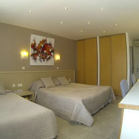 L Empereur Hotel